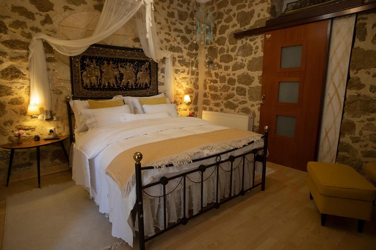 Stone Suite In The Center Of Corinth المظهر الخارجي الصورة